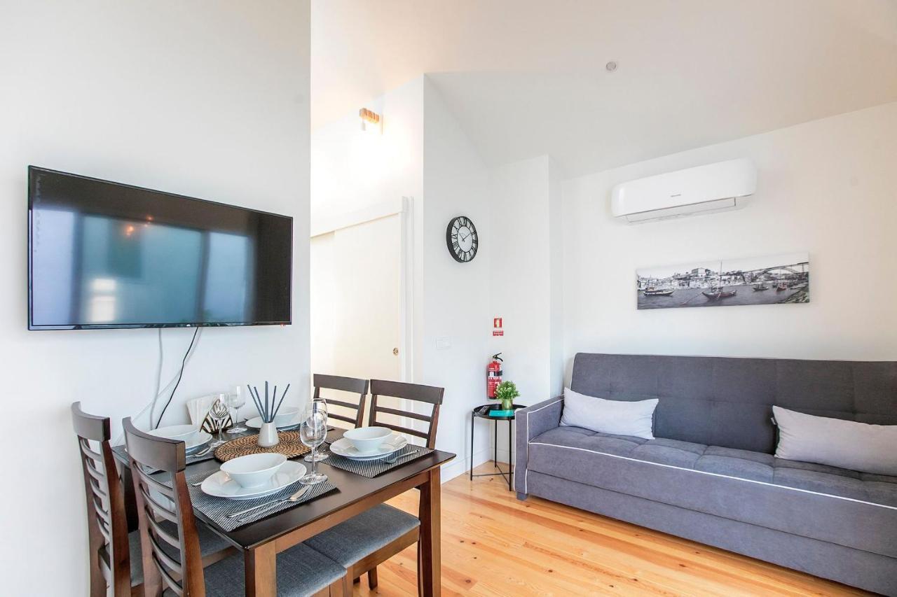 Lovelystay - Cozy 1Br In Santa Catarina W/ Balcony Porto Eksteriør billede