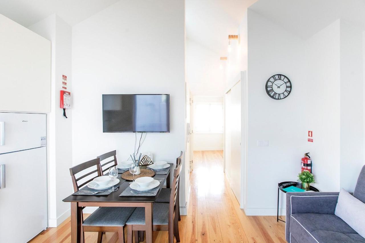 Lovelystay - Cozy 1Br In Santa Catarina W/ Balcony Porto Eksteriør billede