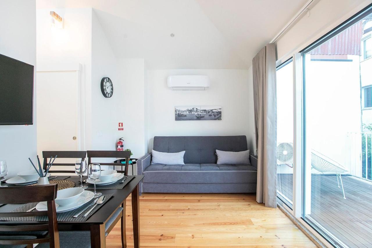 Lovelystay - Cozy 1Br In Santa Catarina W/ Balcony Porto Eksteriør billede